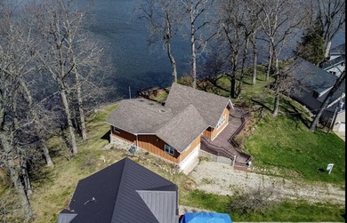 Lake LaTonka living at its finest! Nestled on a quiet cul-de-sac - photo 32