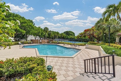 Location is everything! This 3-bedroom, 2-bath condo in Windwood - photo 37