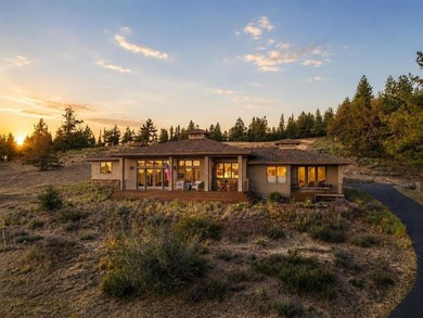 A Lifestyle Like No Other! Timeless mountain living awaits at - photo 1