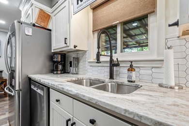 A wonderful 3/2 located in Hot Springs Village. It has been - photo 13