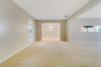 Come see this 2,175 sq ft home with a pool in Fort Walton Beach! - photo 14