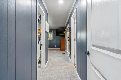 A wonderful 3/2 located in Hot Springs Village. It has been - photo 17