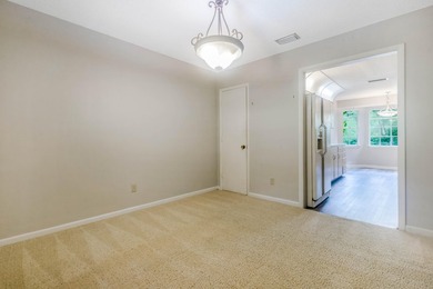 Come see this 2,175 sq ft home with a pool in Fort Walton Beach! - photo 17