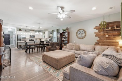 Discover your perfect oasis in this well-maintained 3-bedroom - photo 19