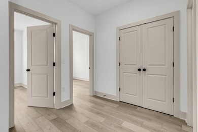Up to $7,500 toward closing with lender and seller incentives! - photo 20