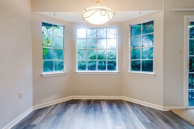 Come see this 2,175 sq ft home with a pool in Fort Walton Beach! - photo 22