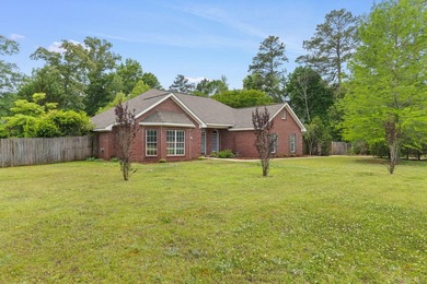 Conveniently located right off S. Montgomery Street in Grand - photo 2