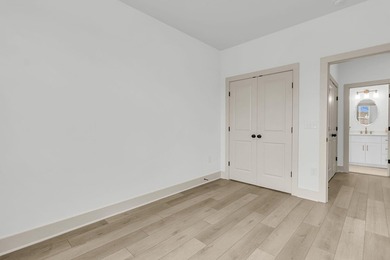 Up to $7,500 toward closing with lender and seller incentives! - photo 29
