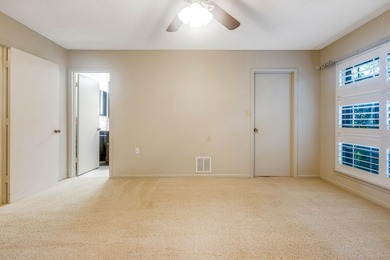 Come see this 2,175 sq ft home with a pool in Fort Walton Beach! - photo 30