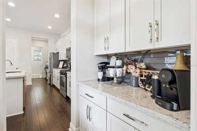 OAKLAND PARK---a PARADE of HOMES winning community! Nestled - photo 30
