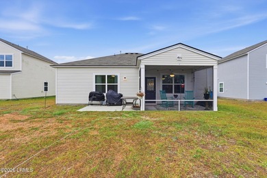 Discover your perfect oasis in this well-maintained 3-bedroom - photo 33