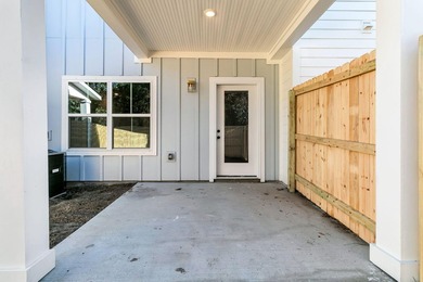 Up to $7,500 toward closing with lender and seller incentives! - photo 38