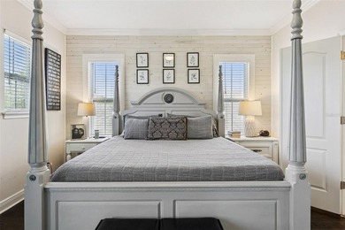 OAKLAND PARK---a PARADE of HOMES winning community! Nestled - photo 44