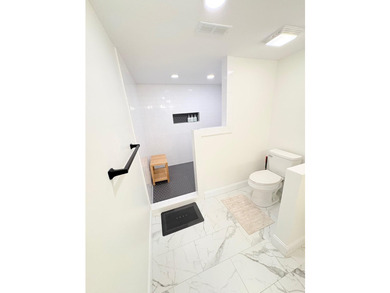 YOU FOUND IT !! This is an Amazing Investment Property or Just - photo 32
