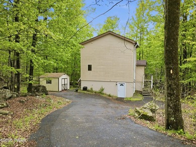 The Hideout Community has a new property for sale! This - photo 4