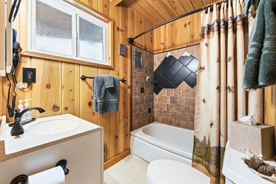 Proof that great things can come in small packages! This petite - photo 6