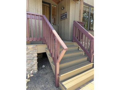 Brand new Trex back deck and front steps for this beautifully - photo 1