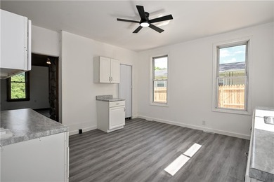 Enjoy peaceful river views from this move-in ready two-story - photo 7