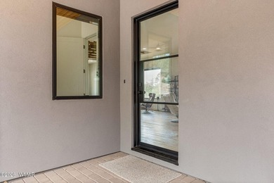 A modern masterpiece in the heart of Payson, this custom-built - photo 6