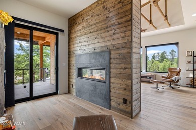 A modern masterpiece in the heart of Payson, this custom-built - photo 10