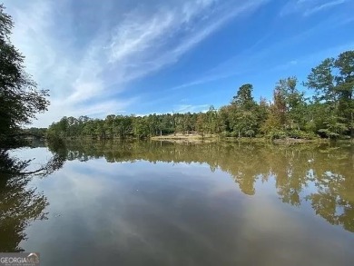 Lake Lot Sale Pending in Eatonton, Georgia