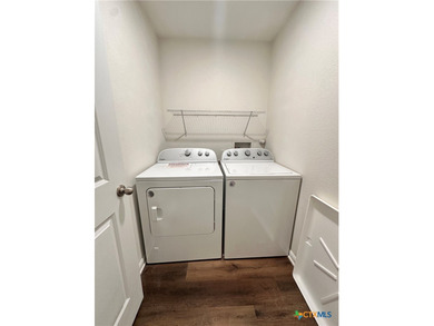 This amazing condo is located minutes from shopping, the river - photo 12