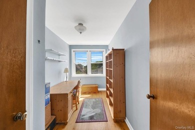 Income-Producing opportunity in Throggs Neck - Mother/Daughter - photo 16