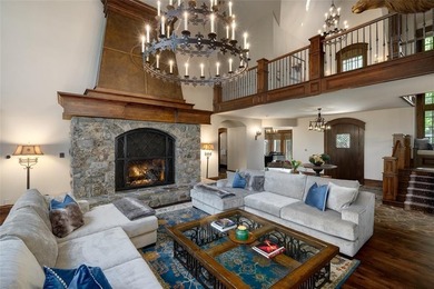 Spectacular, European ski chalet with a truly grand entry into - photo 6