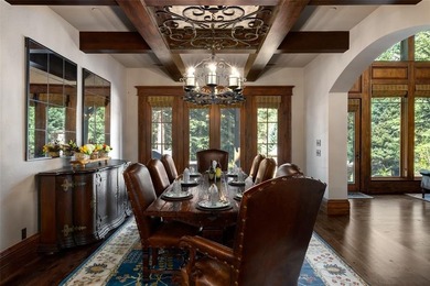 Spectacular, European ski chalet with a truly grand entry into - photo 7