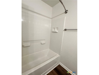 This amazing condo is located minutes from shopping, the river - photo 20