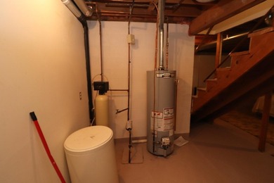 Move-in ready side-by-side townhome featuring 1 bedroom, 2 - photo 21