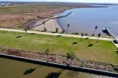 Waterfront Living at Its Finest in Bayview Pointe Enjoy stunning - photo 2