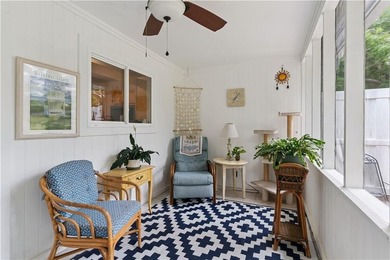 Welcome to easy coastal living in this beautifully maintained - photo 3