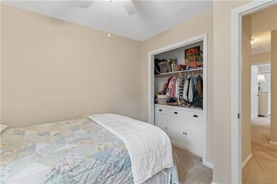 Welcome to easy coastal living in this beautifully maintained - photo 6