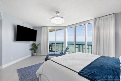 Completely remodeled with over $300,000 in custom renovations - photo 17