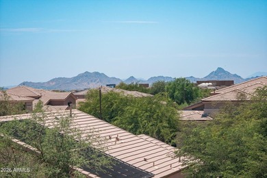 Beautifully updated 4-bedroom + loft, 3-bath residence offering - photo 18