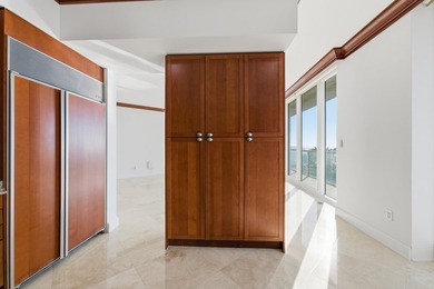 Exceptional two-bedroom, two-and-one-half-bath corner residence - photo 22