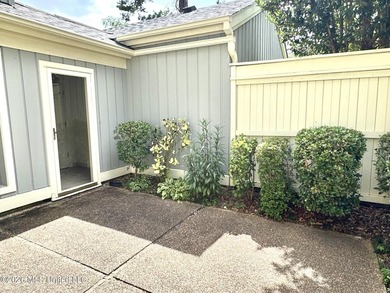 Easy living with the convenience of your own private elevator! - photo 30
