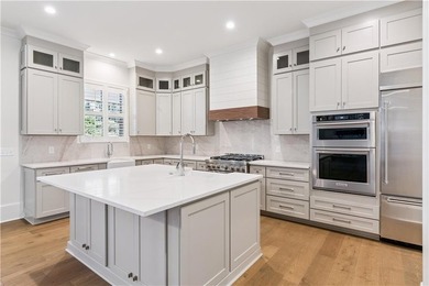 Welcome to 155 Laurel View, a beautifully designed new - photo 8