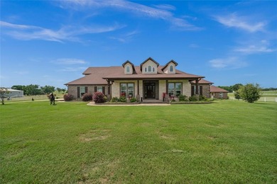 Marsh Lake  Home For Sale in Lindale Texas