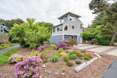 Enjoy carefree living in this ocean view coastal retreat. This - photo 2