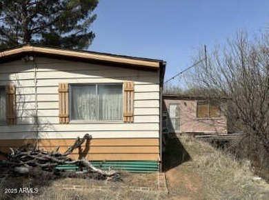 (private lake, pond, creek) Home For Sale in Cornville Arizona