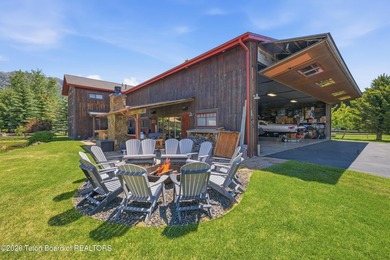 Set in one of the country's finest fly-in communities, this - photo 8