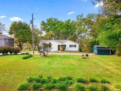 Sawmill Lake Home For Sale in Lacon Illinois