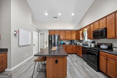 MOTIVATED SELLER!! Offering One Year Home Warranty! Welcome to - photo 12