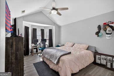MOTIVATED SELLER!! Offering One Year Home Warranty! Welcome to - photo 19
