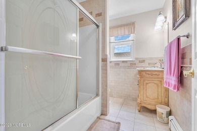 Welcome to this stunning, fully updated water view retreat in - photo 25