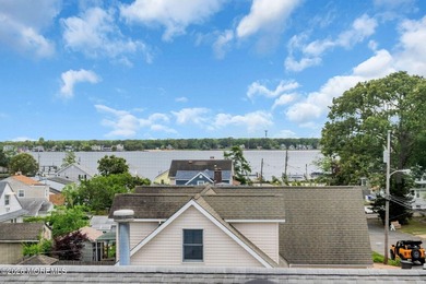 Welcome to this stunning, fully updated water view retreat in - photo 36
