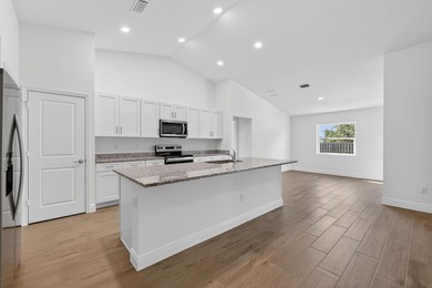 THE MAJESTIC BRADFORD MODEL, BUILT BY AWARD WINNING SYNERGY - photo 14