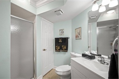 Beautifully updated and remodeled 1st floor condo in the - photo 17